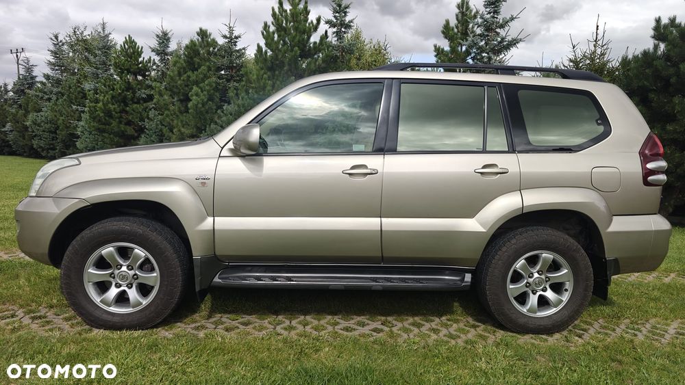 Toyota Land Cruiser - 2