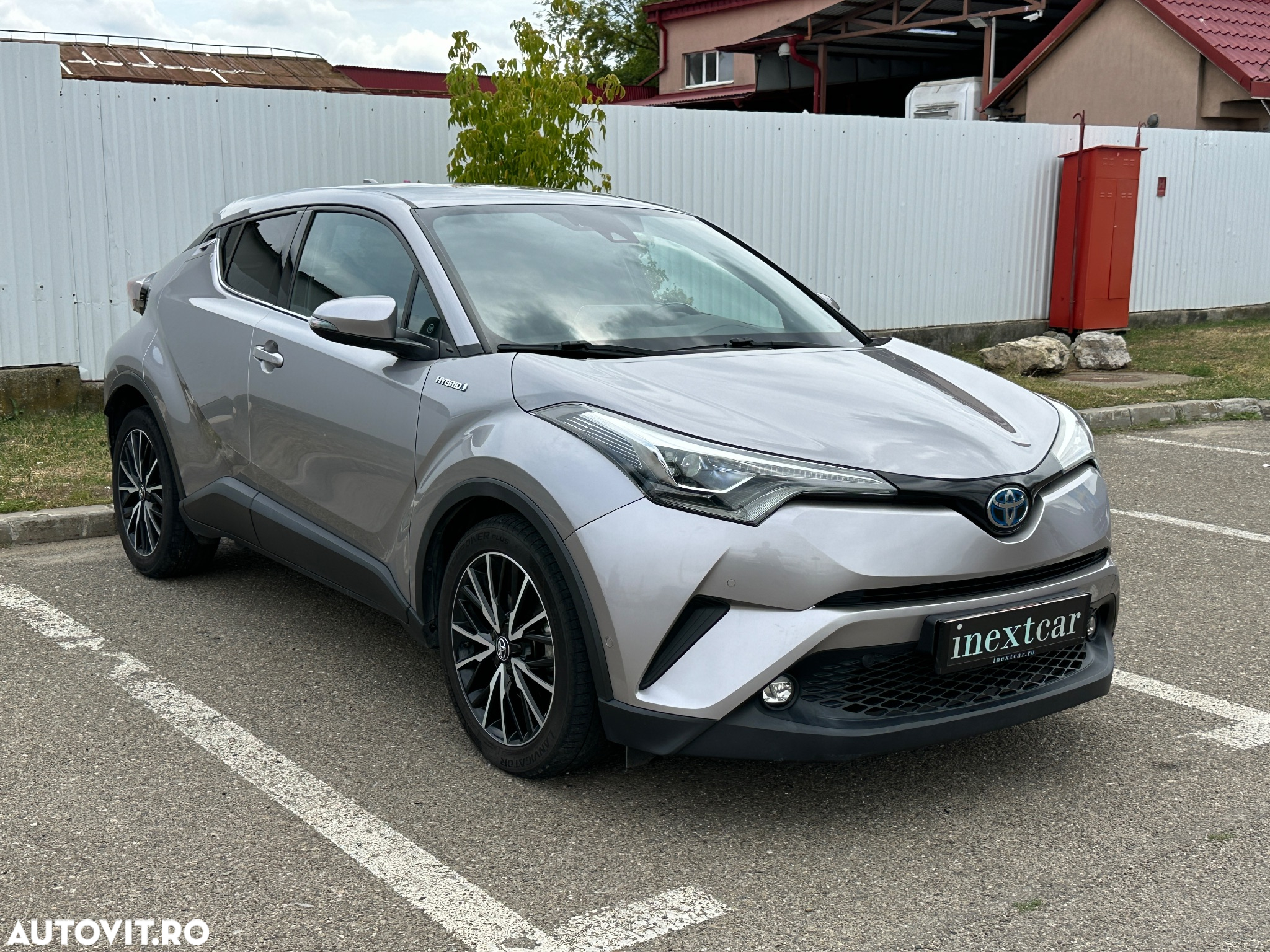 Toyota C-HR 1.8 HSD 4x2 CVT C-lassy LED - 16