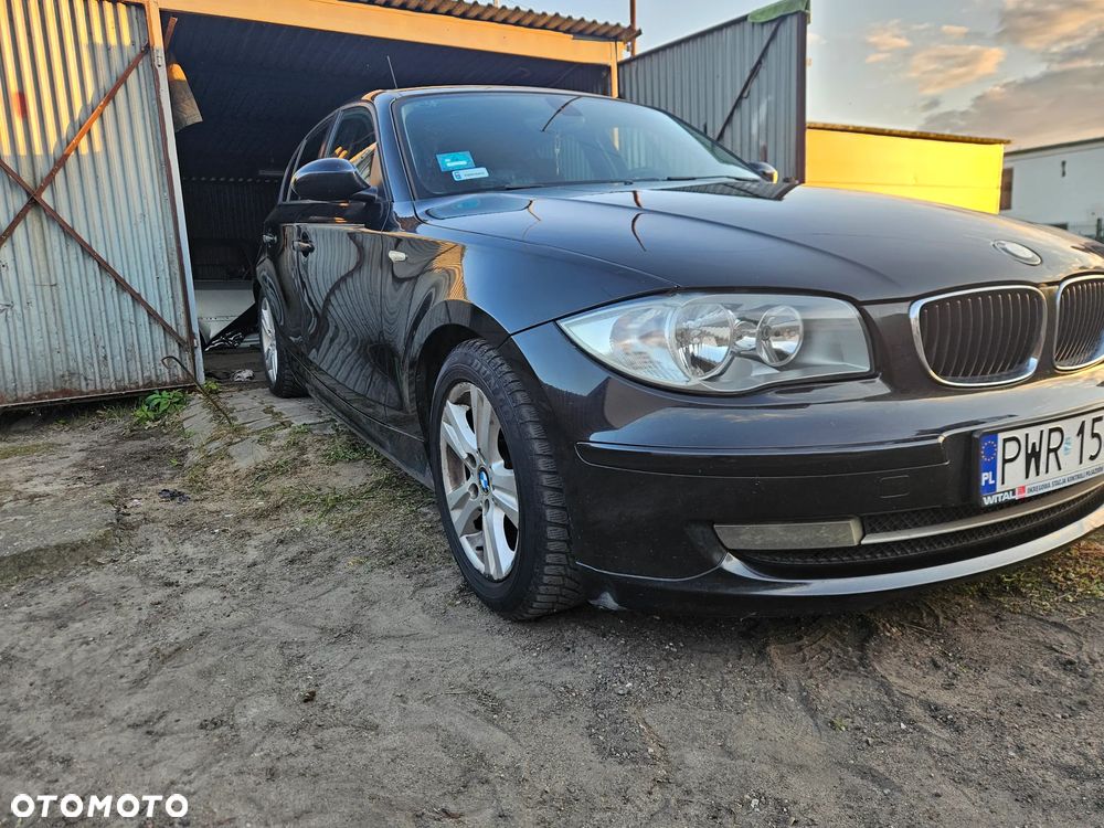BMW Seria 1 118d DPF - 11