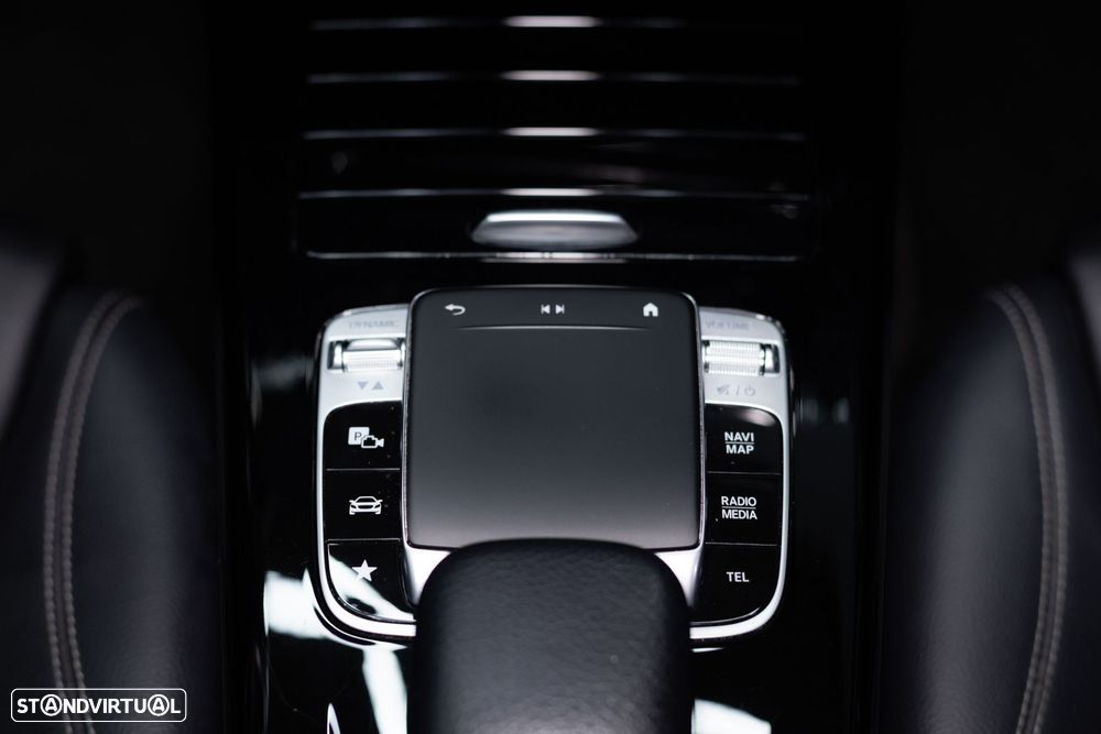 Mercedes-Benz A 180 d Business Solutions Aut. - 35