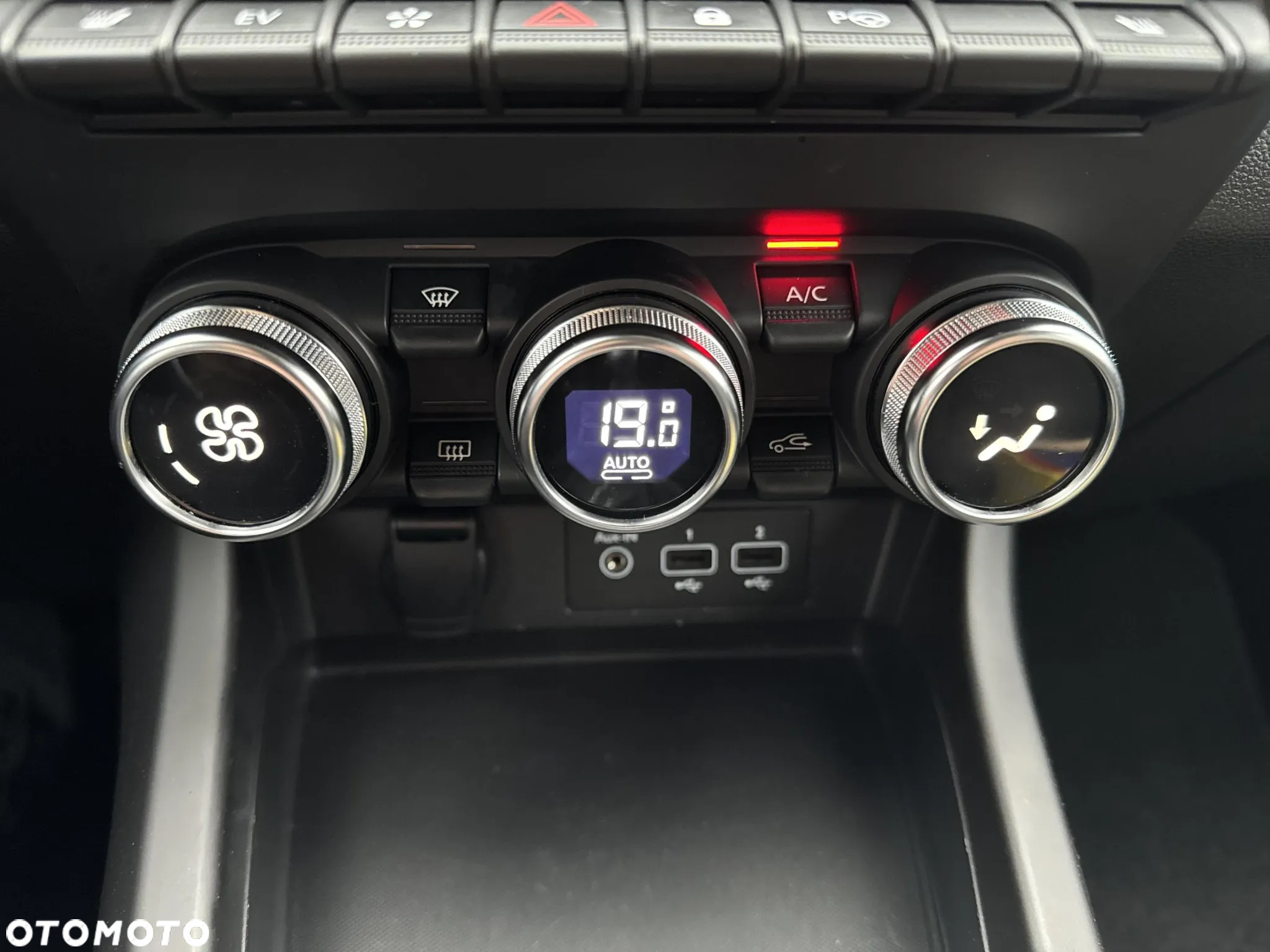 Renault Arkana 1.6 E-TECH Intens MMT - 20