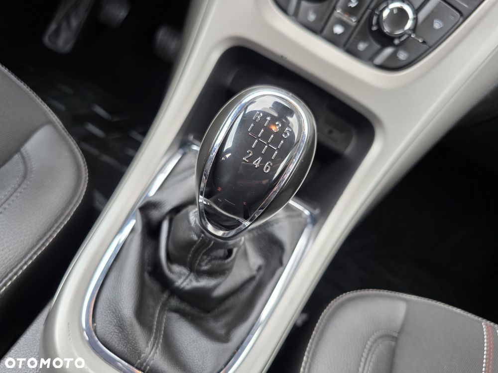 Opel Astra 1.4 Turbo - 20