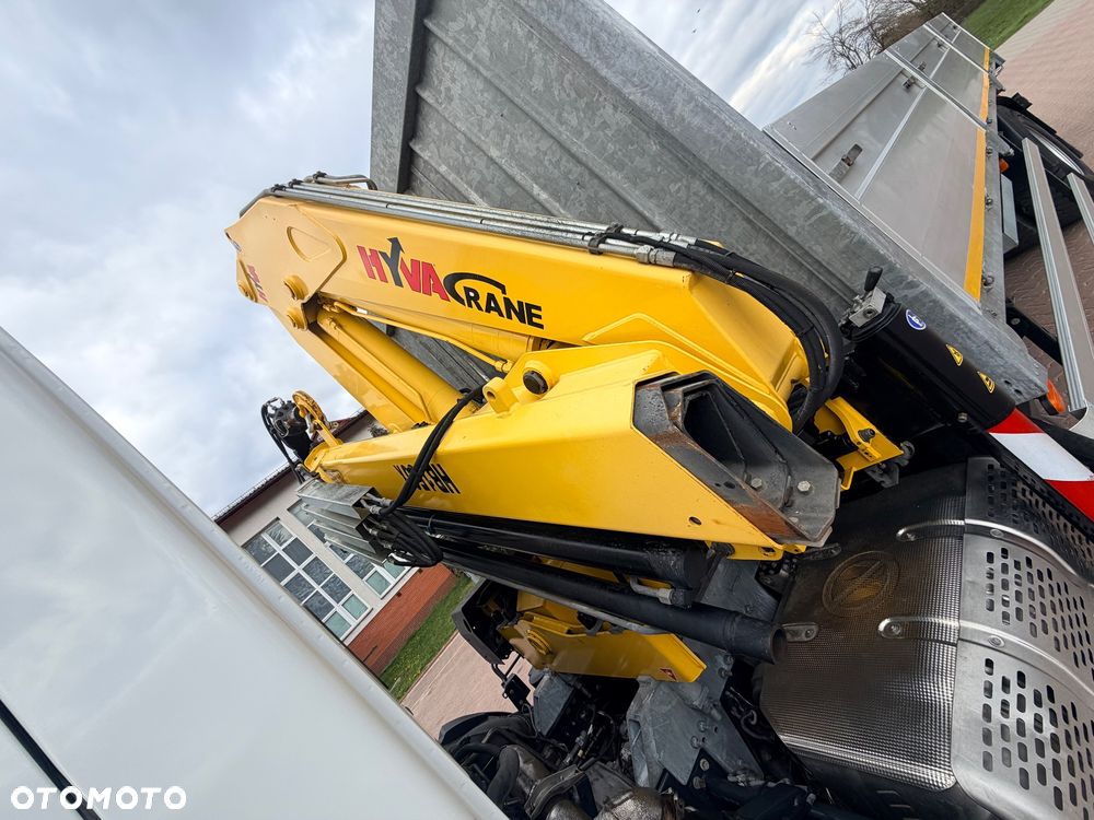 Iveco EUROCARGO 180E25 / Euro 6 / 4X2 / SKRZYNIOWY 7,5m + HDS HYVA HB150X UDŹWIG 5 200KG / STEROWNIE / RADIOWE / ROTATOR / AUTOMAT - 18