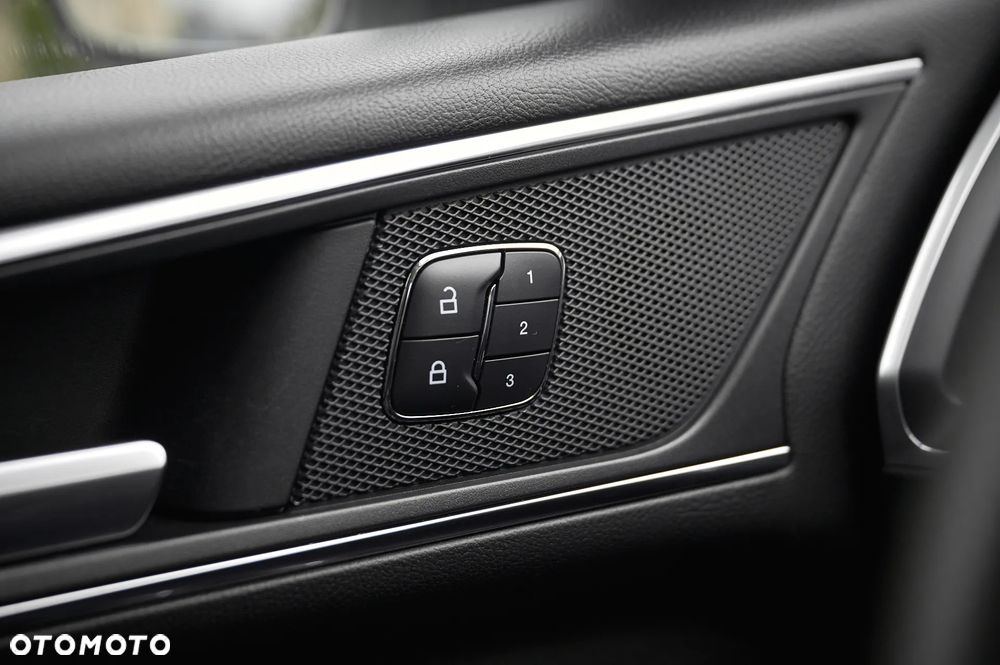 Ford S-Max 2.0 TDCi Titanium PowerShift - 31