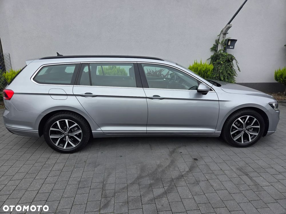 Volkswagen Passat - 10