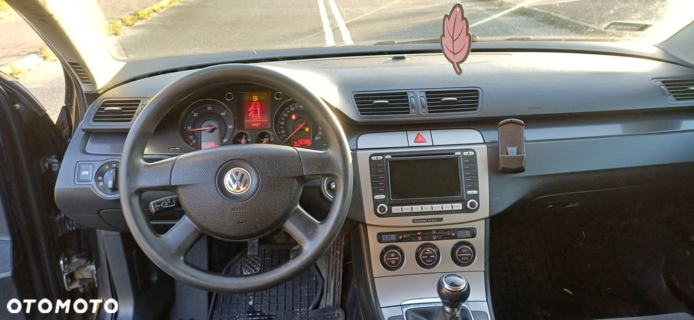 Volkswagen Passat - 6