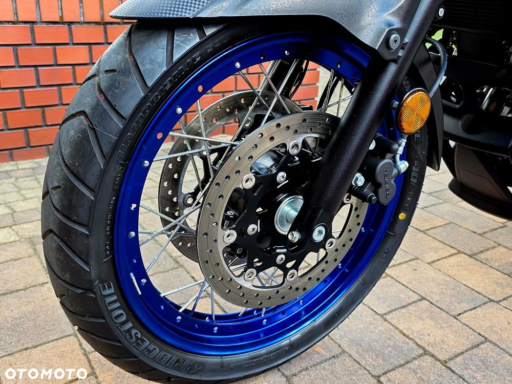 Suzuki V-STROM - 8