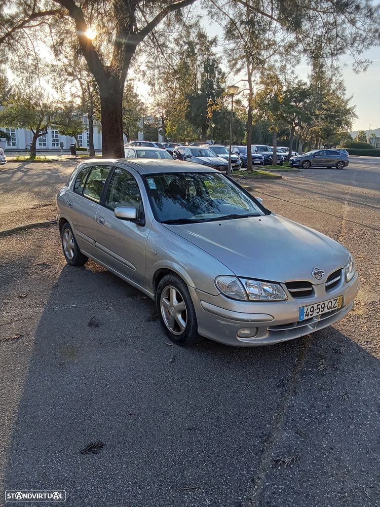 Nissan Almera 1.5 Luxury - 2