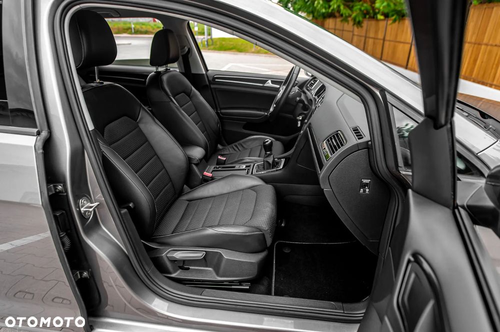 Volkswagen Golf 1.4 TSI BMT Highline - 24