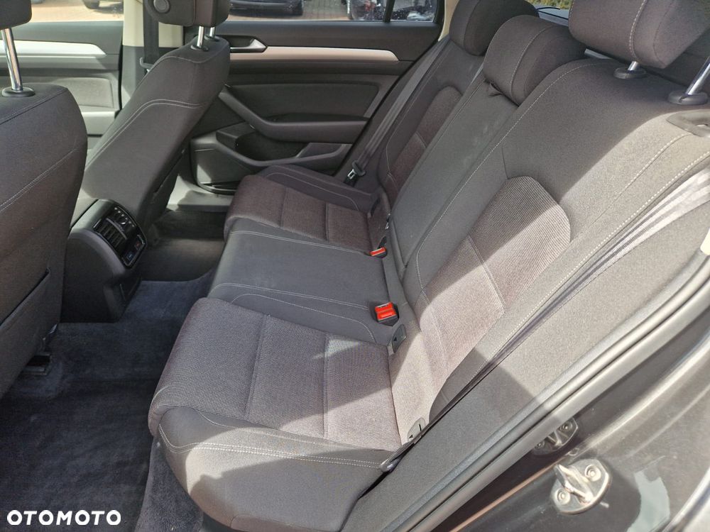 Volkswagen Passat 2.0 TDI BMT Comfortline DSG7 - 18