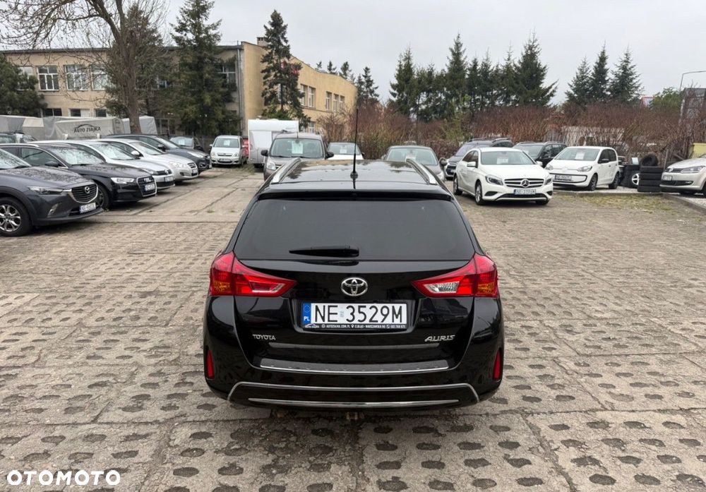 Toyota Auris - 5