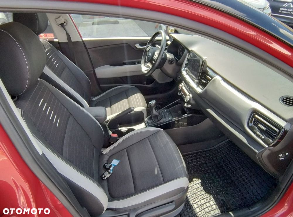 Kia Stonic - 16