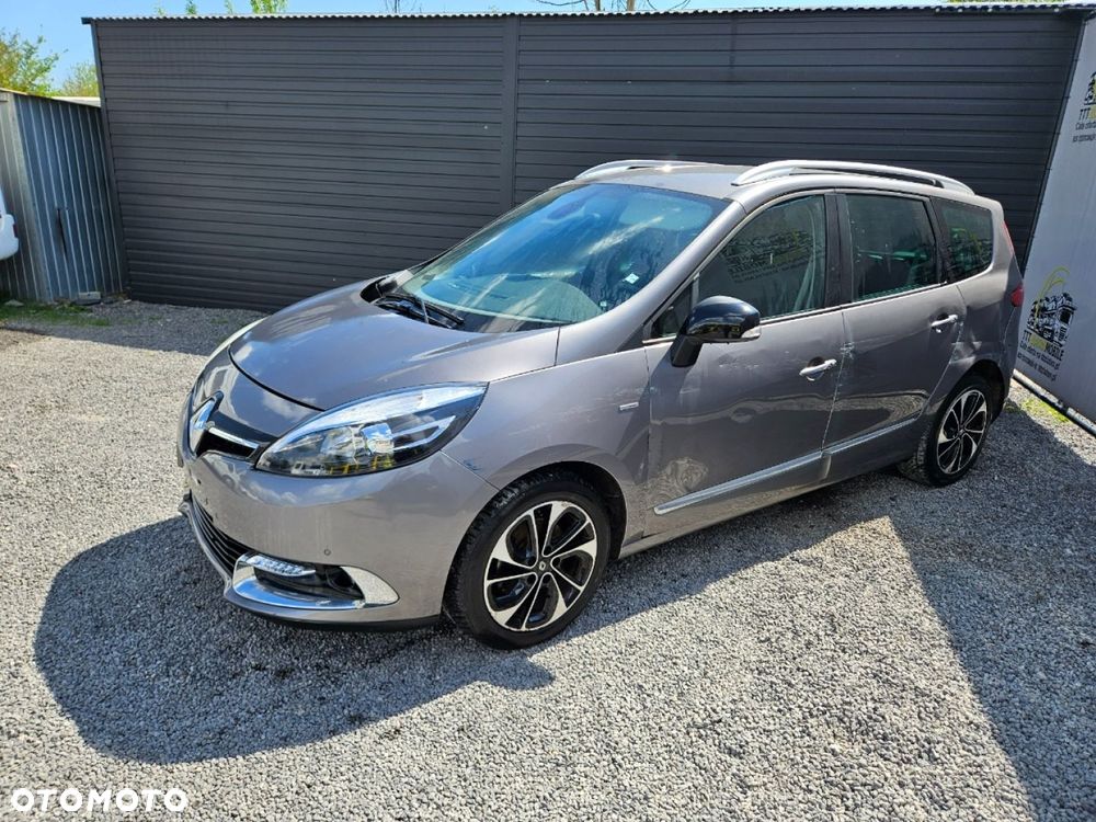 Renault Grand Scenic - 11