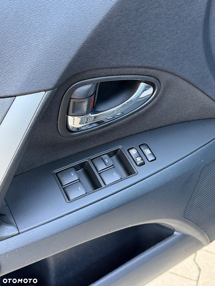 Toyota Avensis 2.0 D-4D Edition (2014) - 20