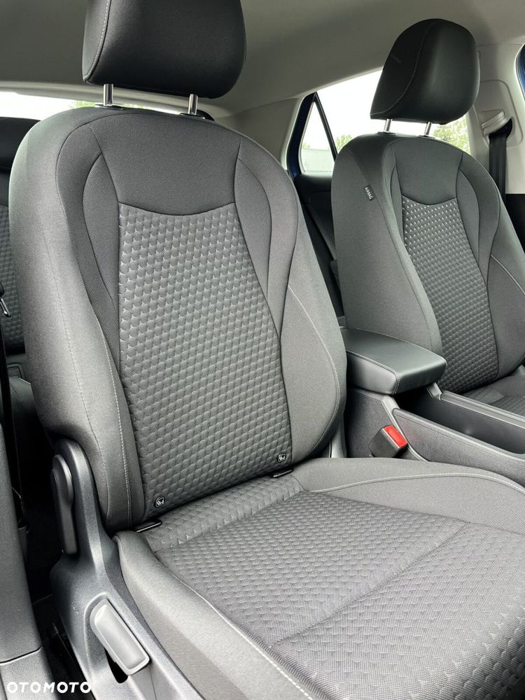 Volkswagen T-Roc 1.5 eTSI Life DSG - 31