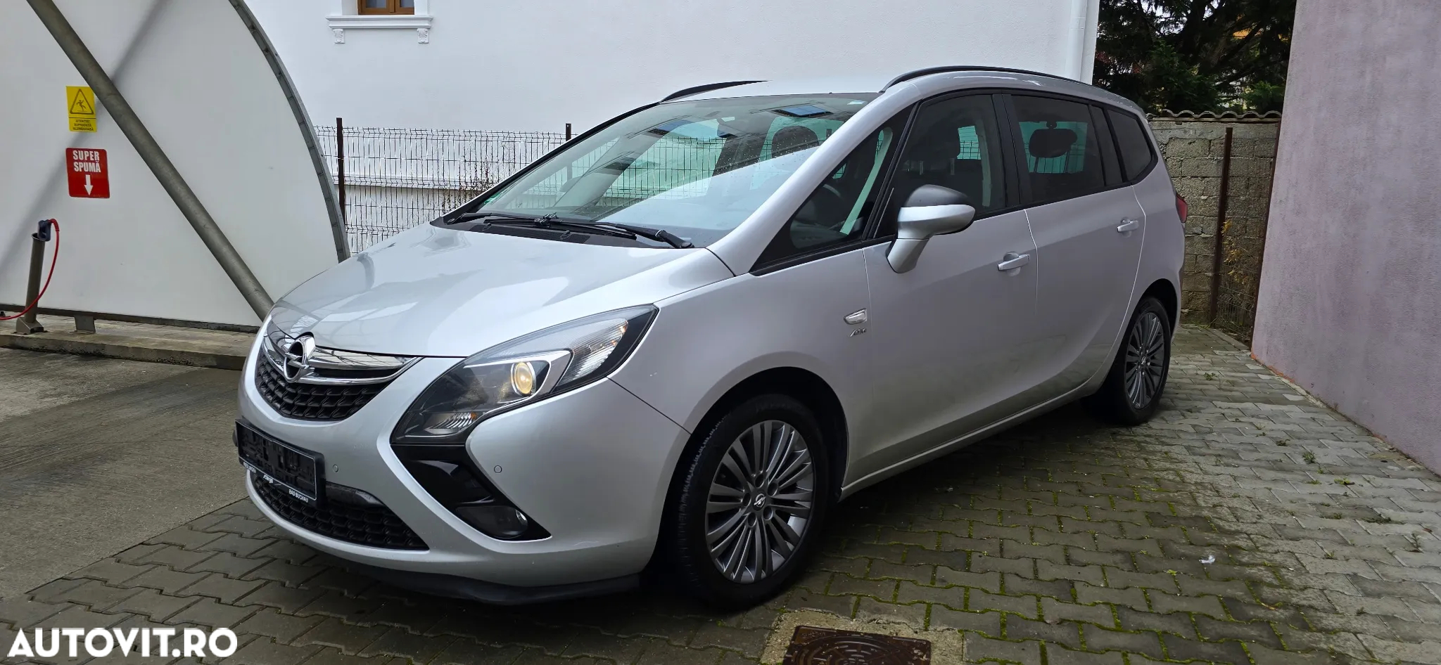 Opel Zafira Tourer 2.0 CDTI Automatik Active - 19