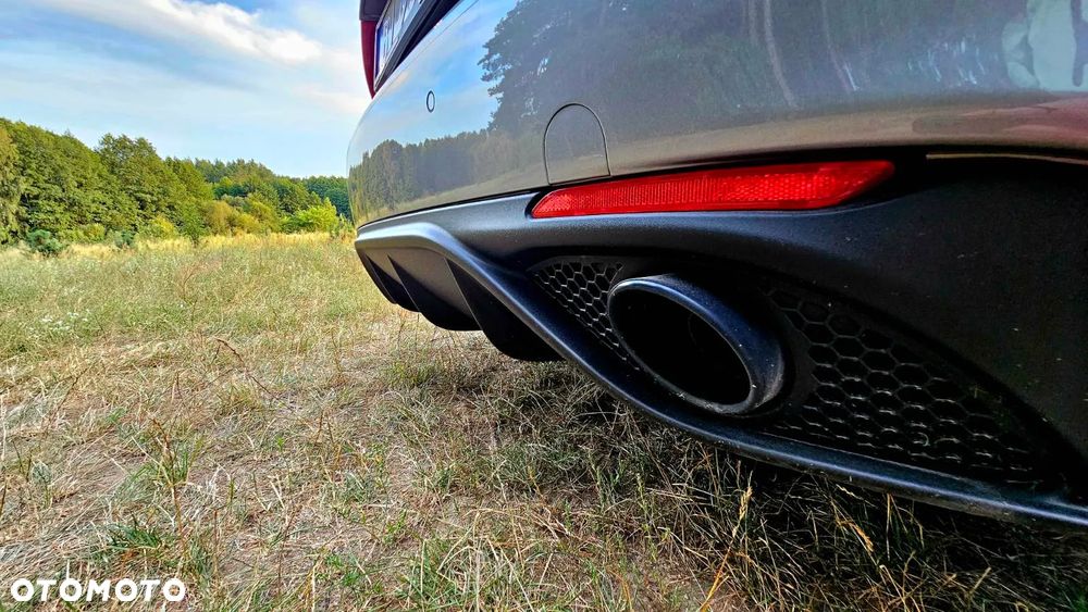 Alfa Romeo Giulia 2.0 Turbo Veloce Q4 - 10