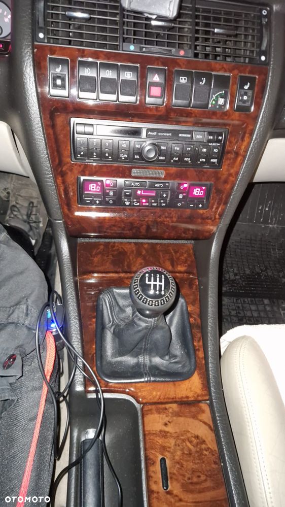 Audi S8 - 9