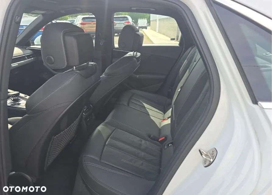Audi A4 Limousine 45 TFSI quattro S tronic S line - 11