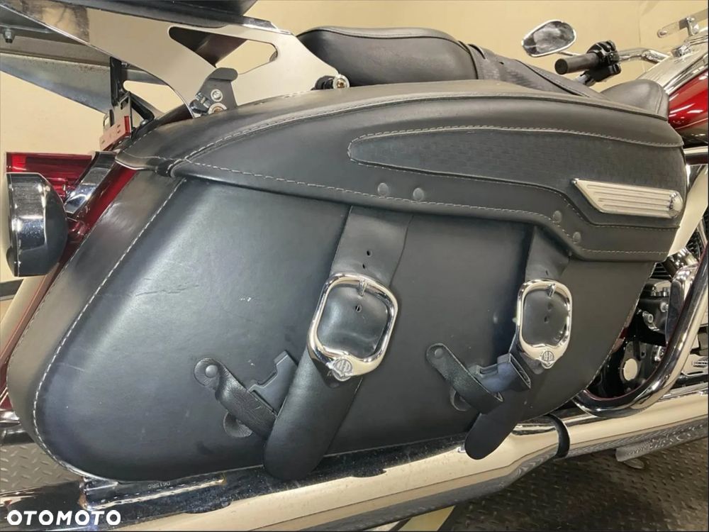 Harley-Davidson Touring Road King - 11