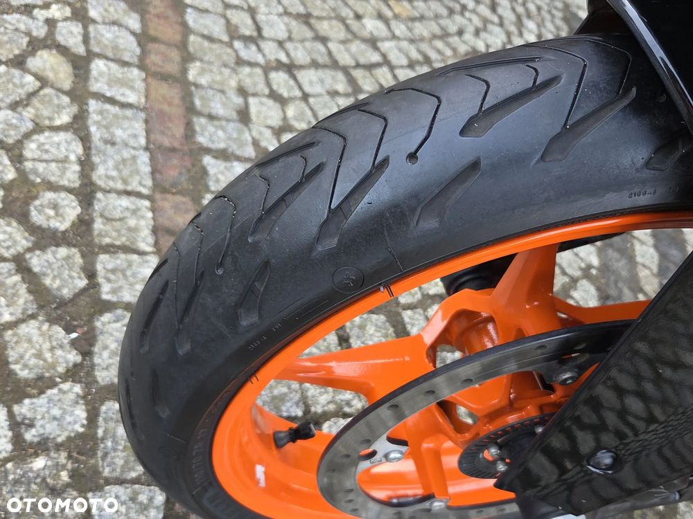 KTM RC 125 - 13