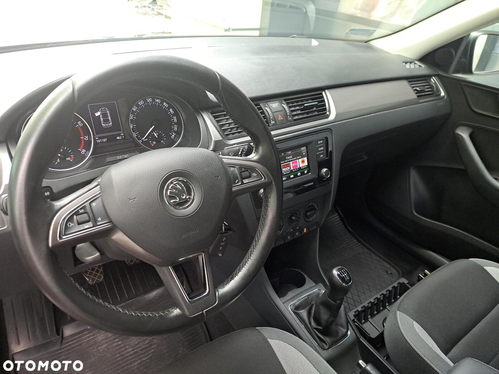 Skoda RAPID 1.2 TSI Ambition - 12