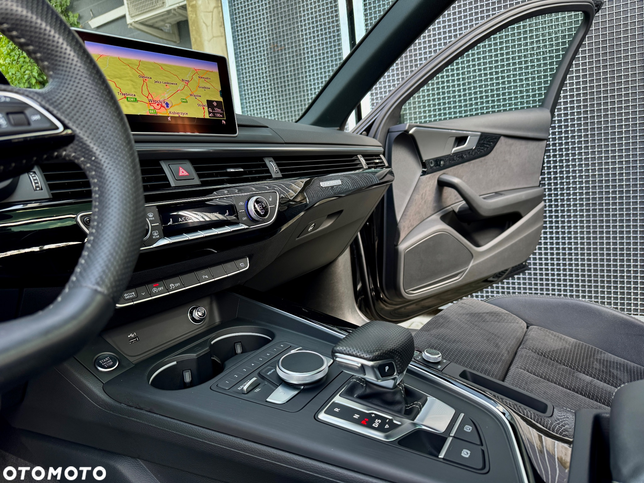 Audi A4 Avant 2.0 TDI S tronic quattro sport - 24