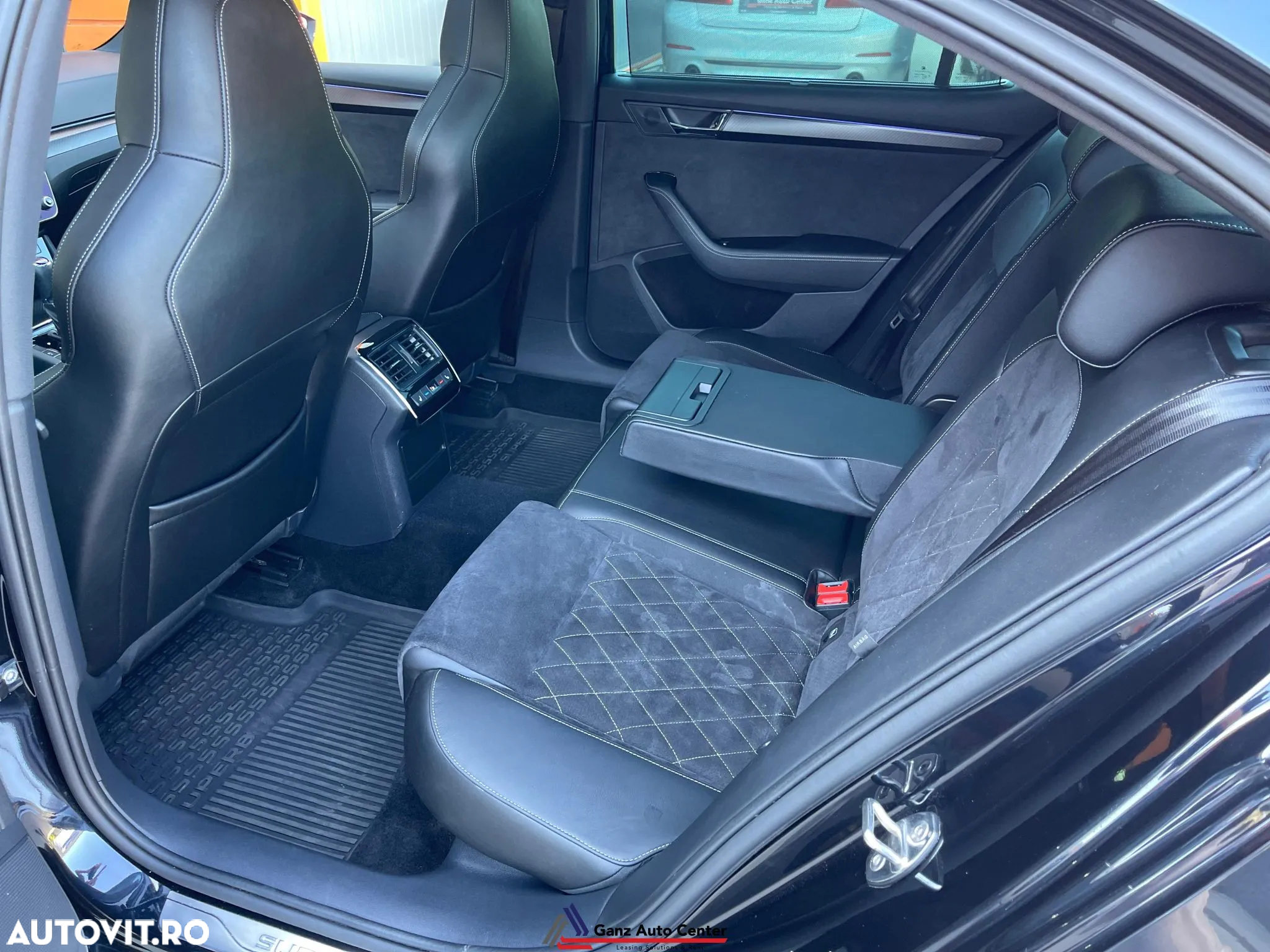 Skoda Superb 2.0 TDI 4X4 DSG Sportline - 19