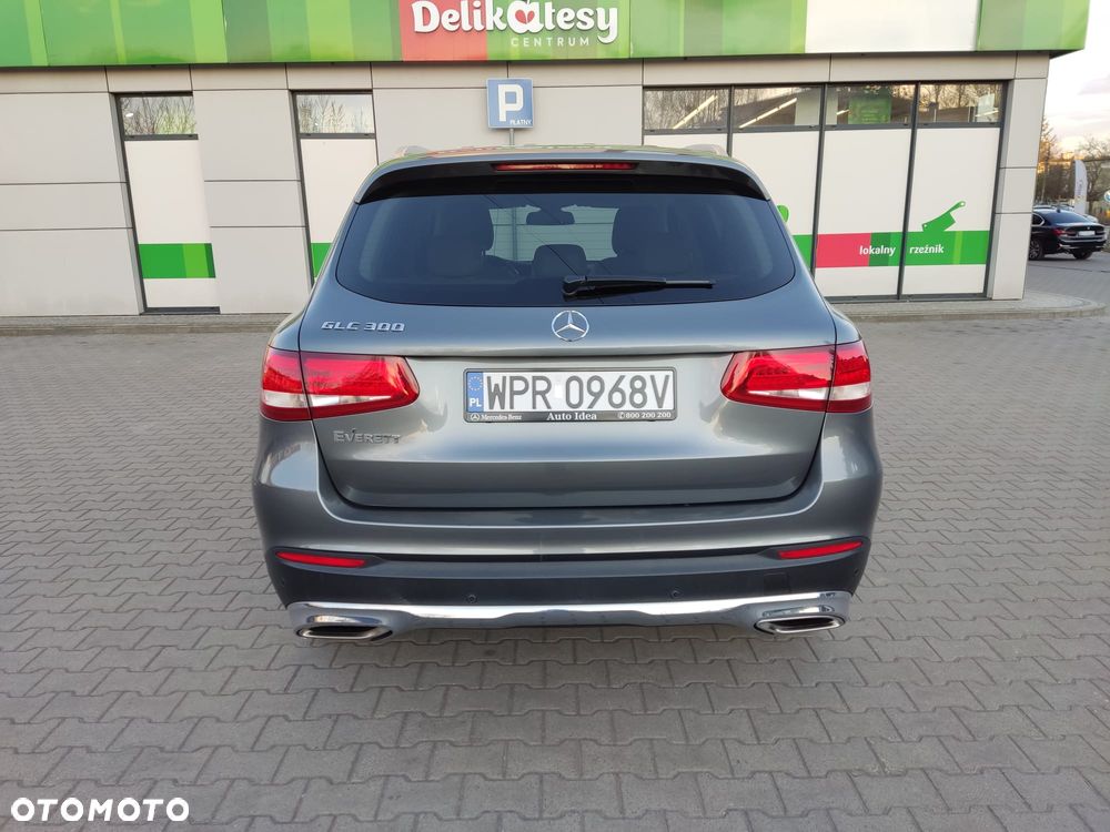 Mercedes-Benz GLC - 6