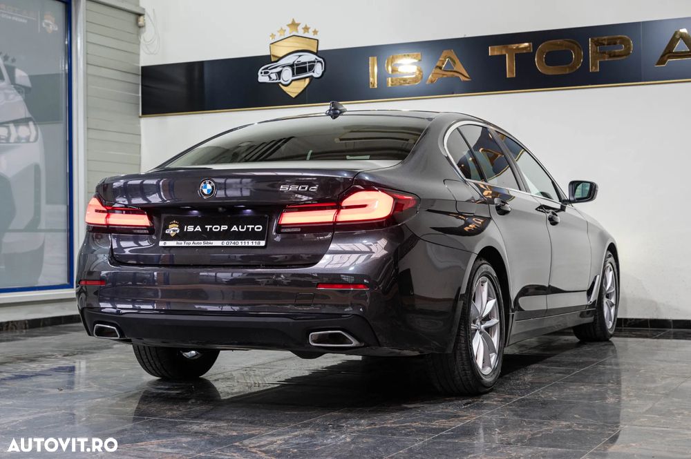 BMW Seria 5 520d Aut. Luxury Line - 36