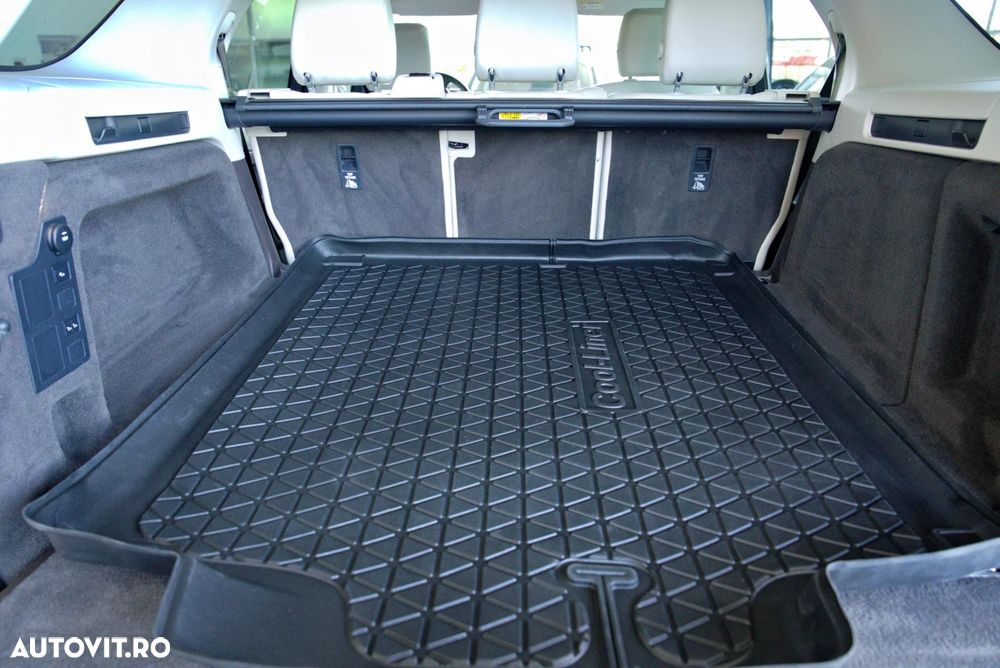 Land Rover Discovery 3.0 L TD6 HSE Luxury - 16