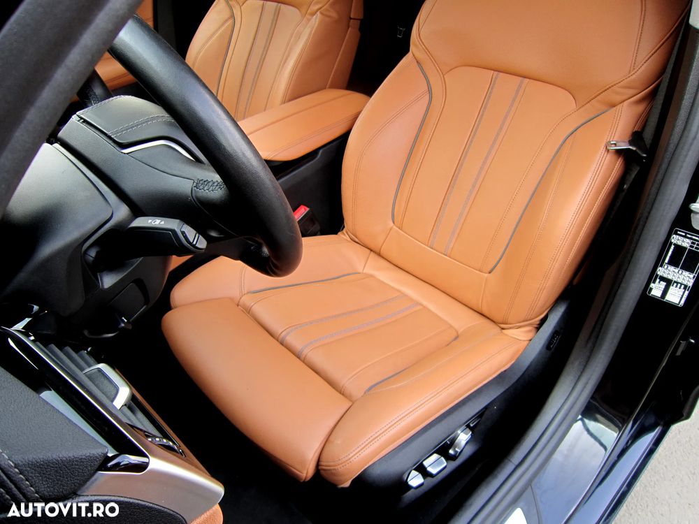 BMW Seria 5 520i Aut. Luxury Line - 8