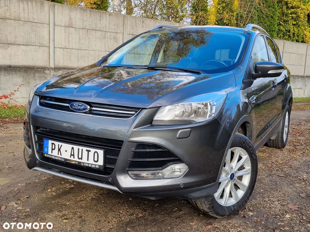 Ford Kuga 1.5 EcoBoost 2x4 Titanium - 1