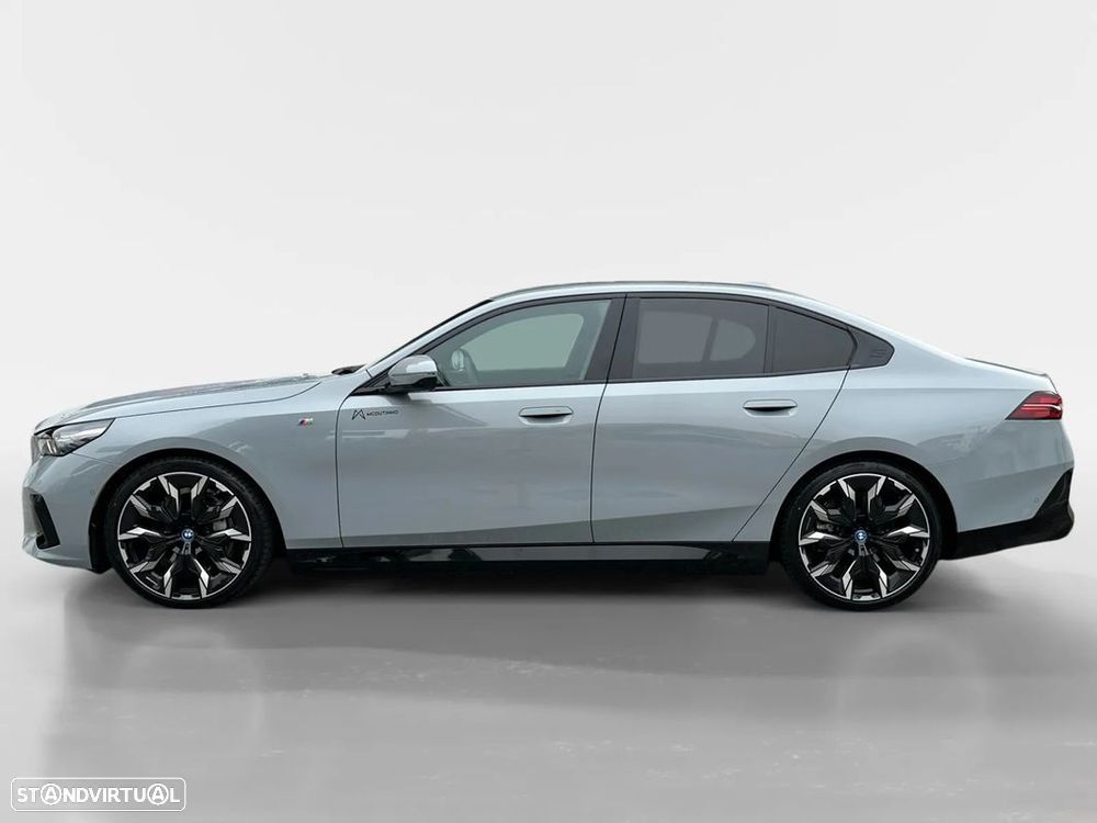 BMW i5 eDrive40 Pack Desportivo M - 3