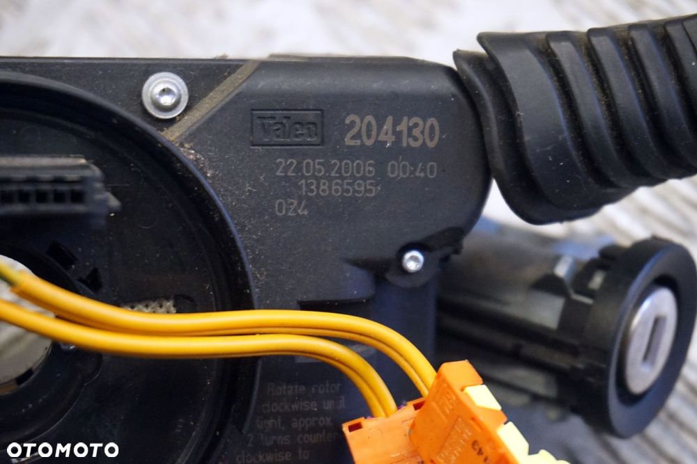 PRZEŁĄCZNIK ZESPOLONY TAŚMA AIRBAG ASTRA III H 13236786 220520006 KS 281658 OPEL 2004-2006 - 6