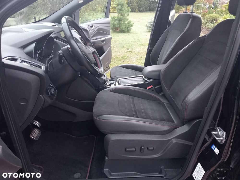 Ford Kuga - 11