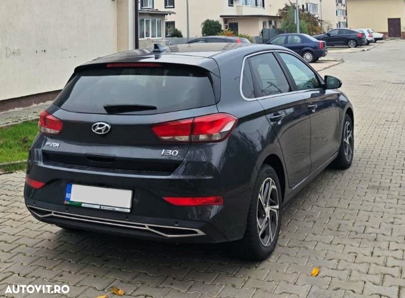 Hyundai i30 1.0 T-GDI 120CP 5DR M/T Highway - 3