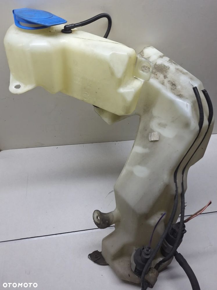 ZBIORNIK PŁYNU DO SPRYSKIWACZY 8E0955451AH- AUDI A4/B6 XENON - 3
