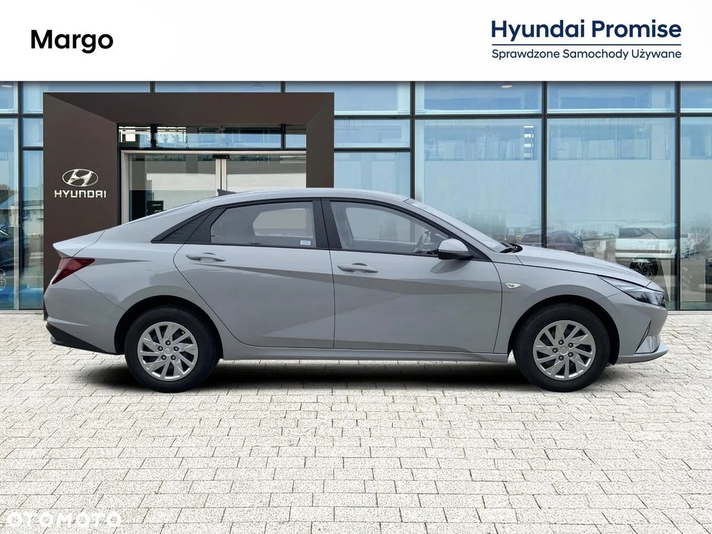 Hyundai Elantra 1.6 Modern - 12