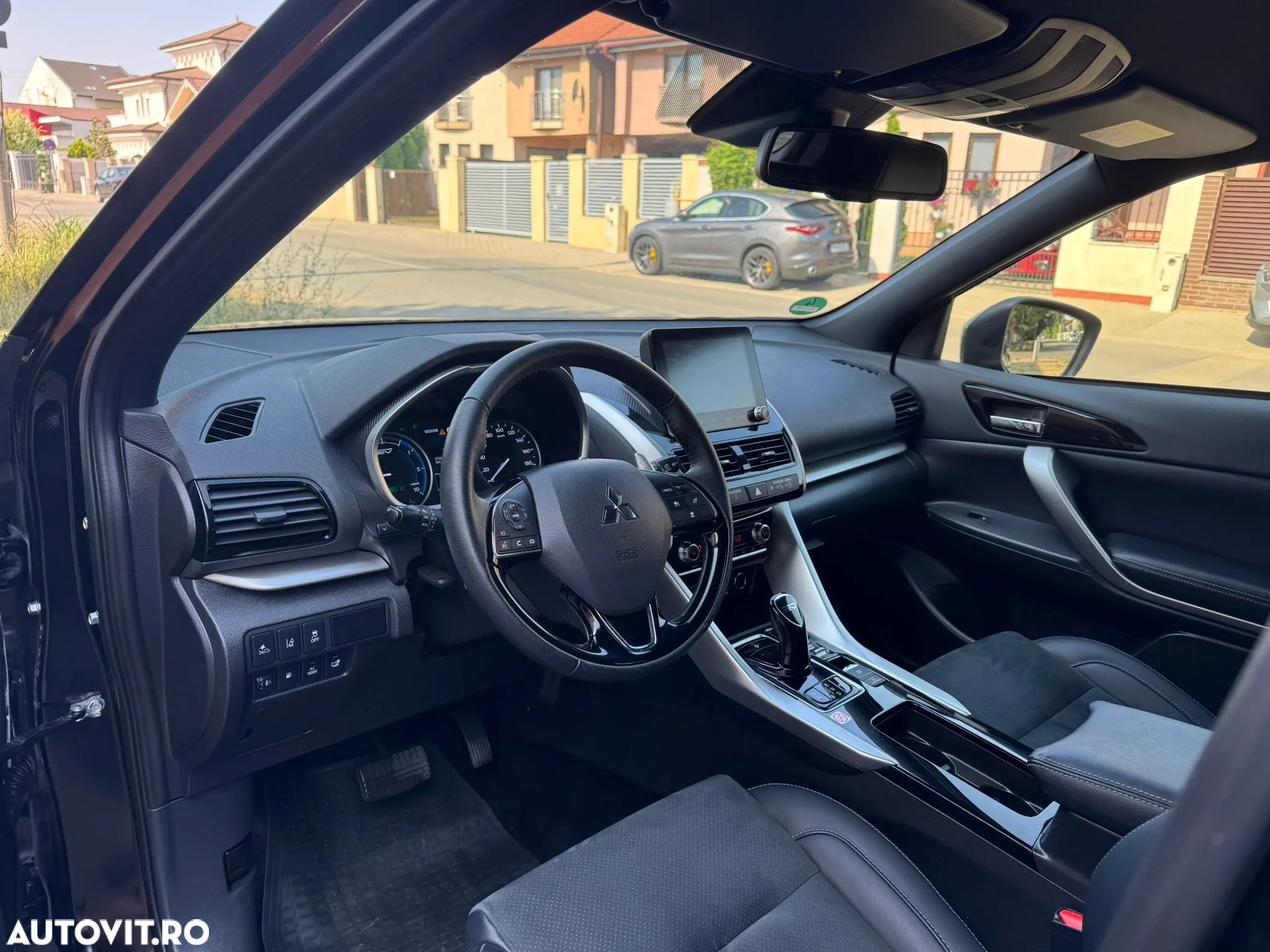 Mitsubishi Eclipse-Cross Plug-In Hybrid 4WD Plus Select - 12