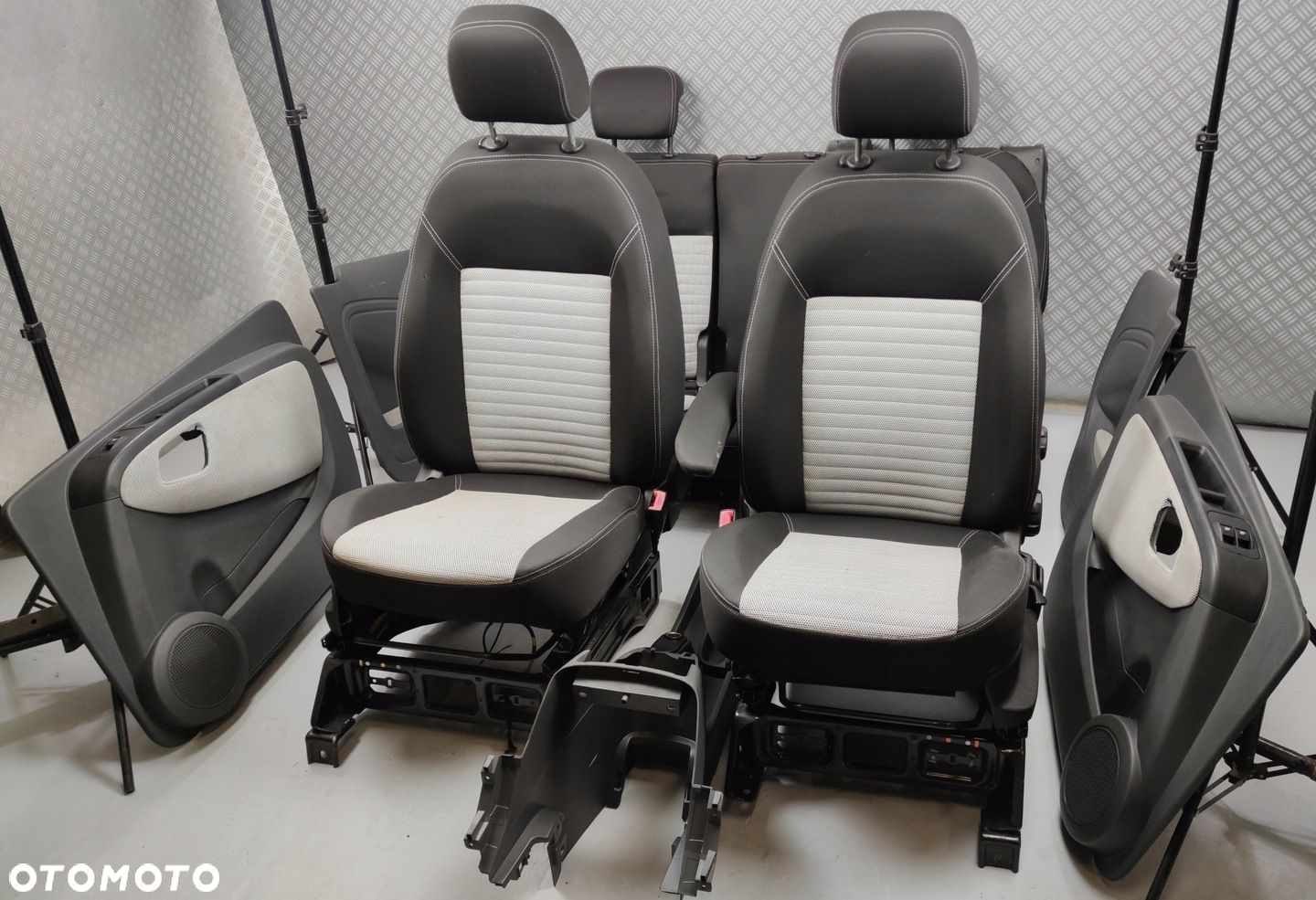 fotele fotel tapicerka kanapa przód tył boczki lewy prawy FIAT FIORINO QUBO - 2