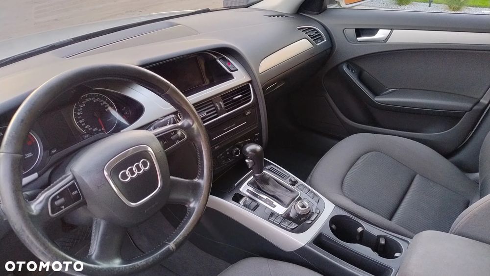 Audi A4 Avant 2.0 TDI DPF multitronic Ambiente - 13