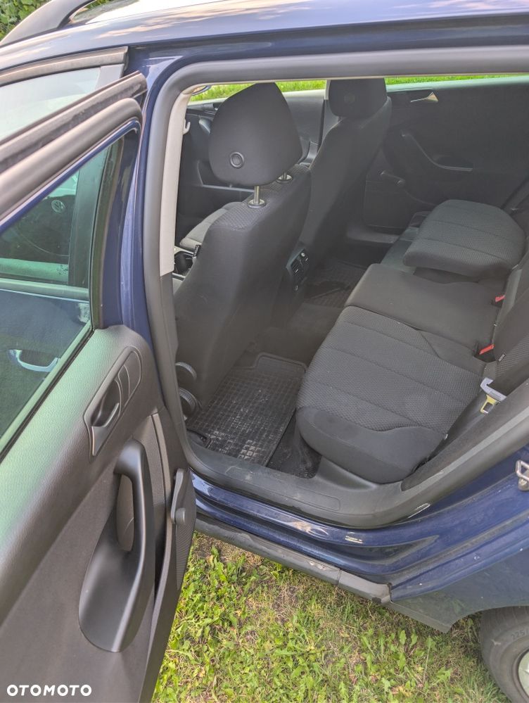 Volkswagen Passat - 7