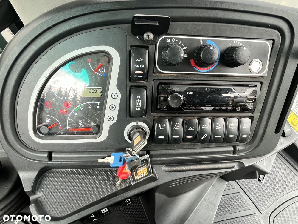 JCB 3CX - 8