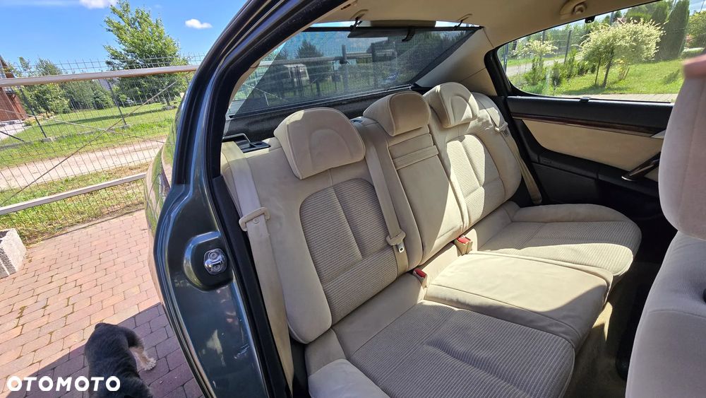 Peugeot 407 1.6 HDI Premium - 16