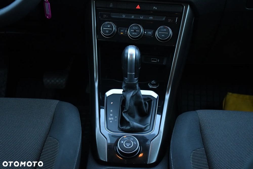 Volkswagen T-Roc Diesel ACTIVE - 8