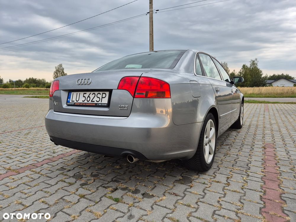 Audi A4 Limousine 1.8 T quattro - 9