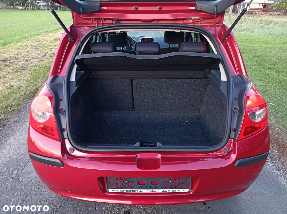 Renault Clio 1.2 16V 75 Dynamique - 21
