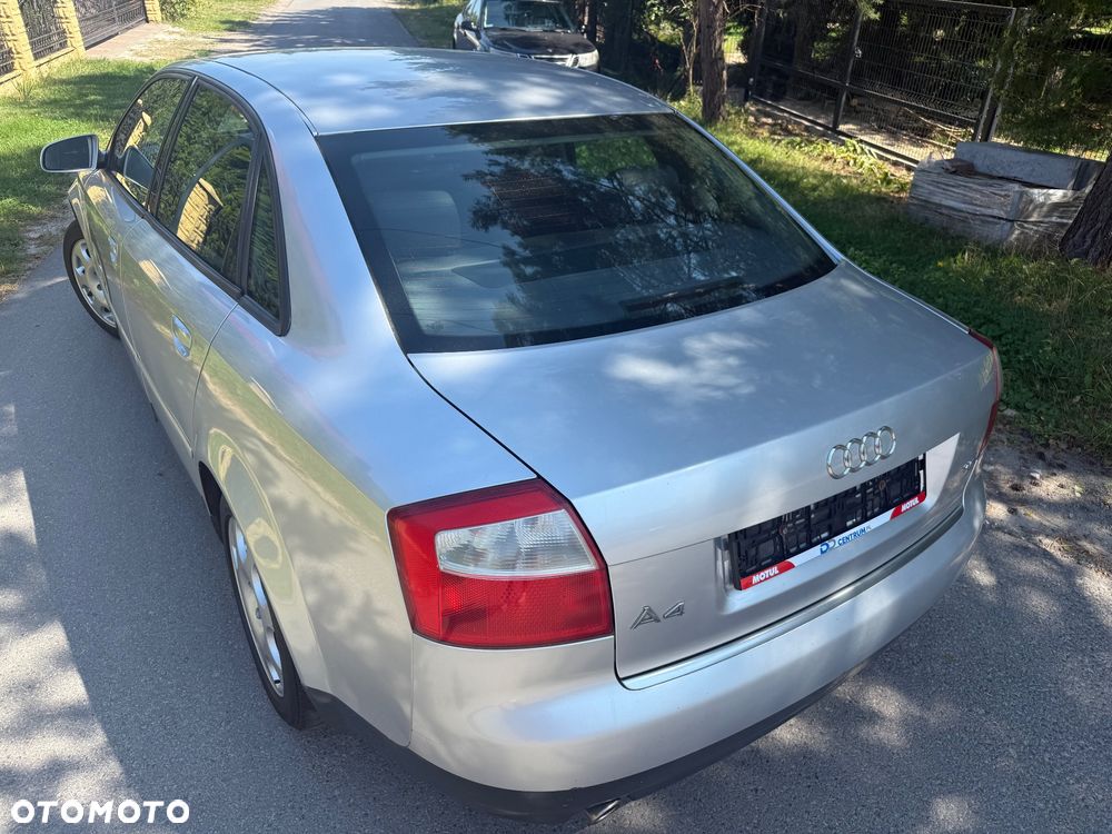 Audi A4 1.6 - 7