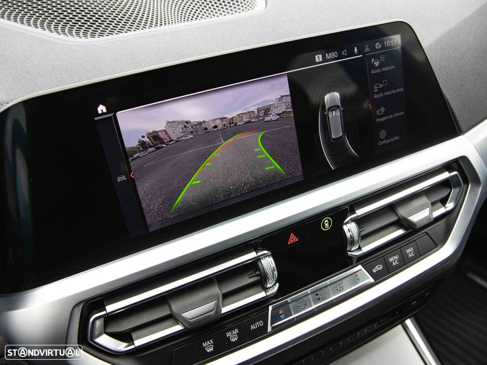BMW 320 d Auto - 8